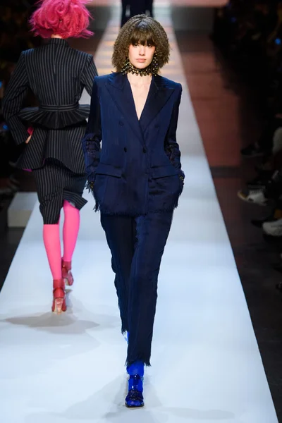 Look 7